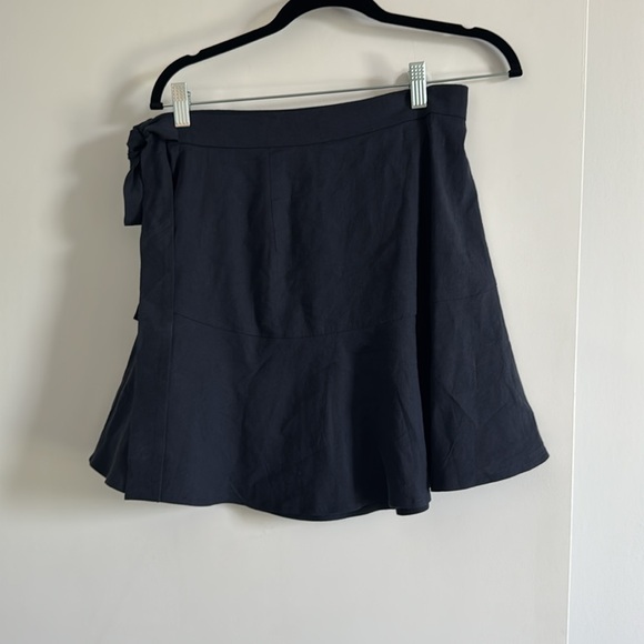 NWOT Cuyana Navy Linen Wrap Mini Skirt- size S premium quality - Picture 8 of 8